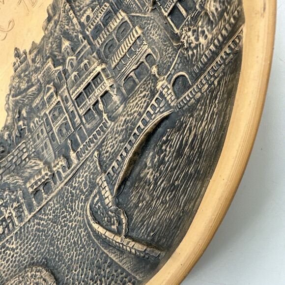 Tbilisi, Georgia Collectors Clay Plate 8" with raised design RARE - Picture 2 of 9